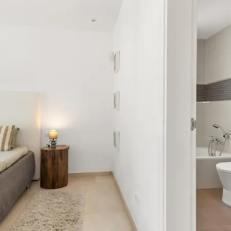 Villa Breathtaking Views From Near - Heated